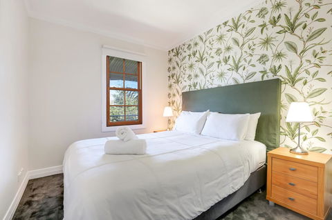 Bellevue Accommodation - Holiday Find 0