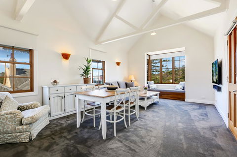 Bellevue Accommodation - Holiday Find 2