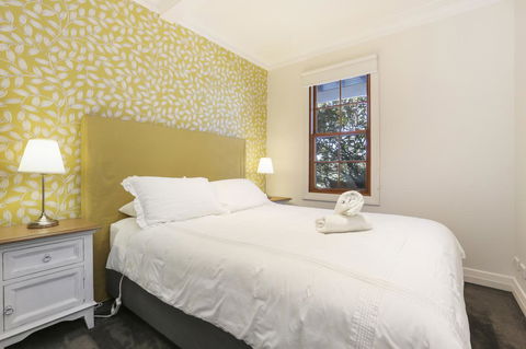 Bellevue Accommodation - Holiday Find 6