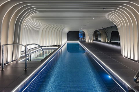 SKYE Suites Sydney - Holiday Find 7