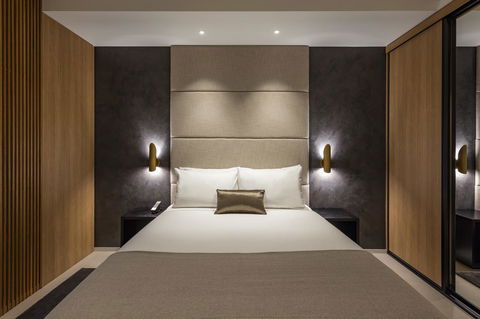 SKYE Suites Sydney - Holiday Find 26