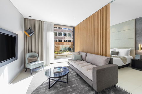 SKYE Suites Sydney - Holiday Find 16