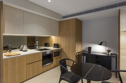 SKYE Suites Sydney - Holiday Find 20