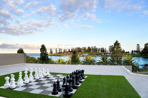 Belle Vue- Penthouse At Black Beach - Holiday Find 18
