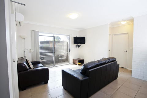 Bluegum Apartments Newcastle - Holiday Find 6
