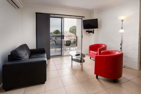 Bluegum Apartments Newcastle - Holiday Find 25