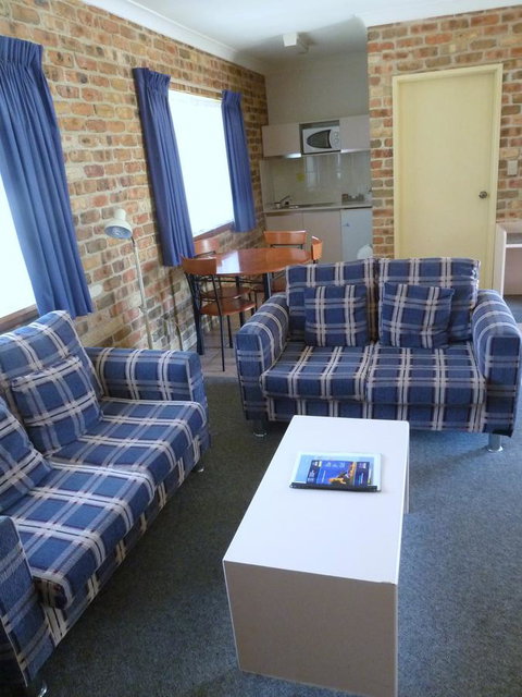 Mollymook Surfbeach Motel & Apartments - Holiday Find 32