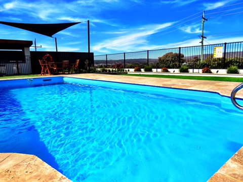 Crestview Tourist Park - Holiday Find 24