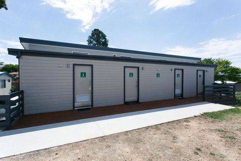 Crestview Tourist Park - Holiday Find 10