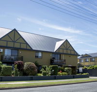 Coastal Bay Motel - Holiday Find