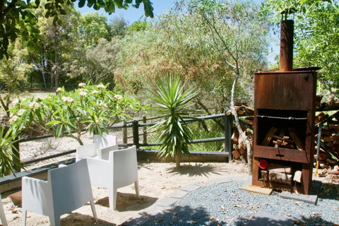 Casuarina Beachfront House - Hostie Properties - Holiday Find 15