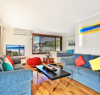 Sandy Toes Beach House Jervis Bay - 2min to Beach - Holiday Find