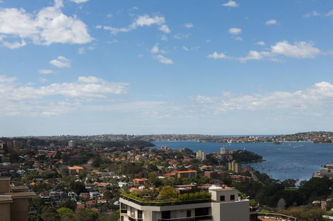 Rydges North Sydney - Holiday Find 11