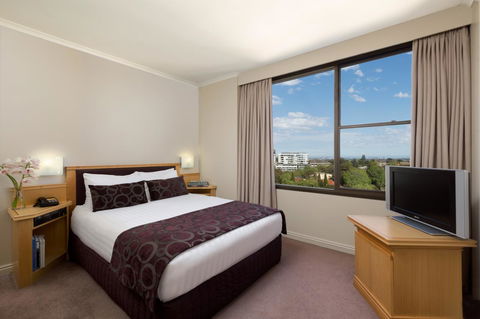 Rydges North Sydney - Holiday Find 4