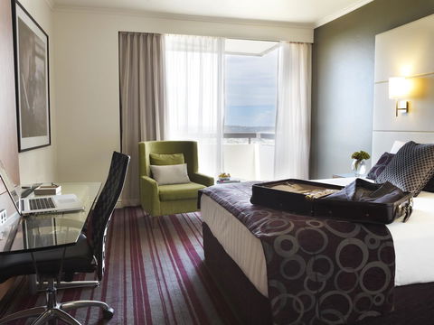 Rydges North Sydney - Holiday Find 9