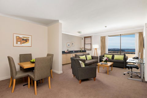 Rydges North Sydney - Holiday Find 5