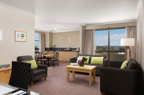 Rydges North Sydney - Holiday Find 6