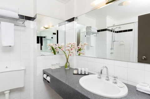 Rydges North Sydney - Holiday Find 12
