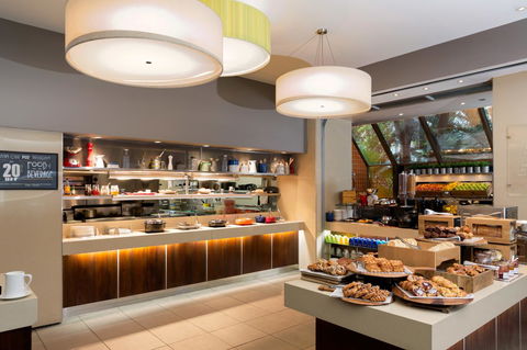 Rydges North Sydney - Holiday Find 14