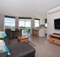 Gorgeous Coogee Views 2 beds WT21 - Holiday Find