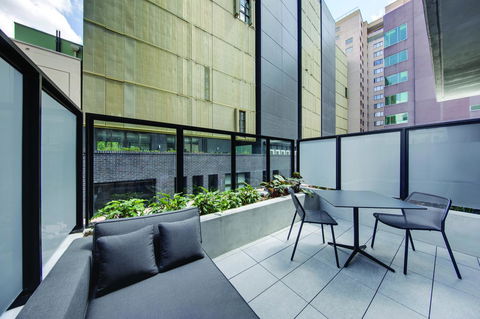 Vibe Hotel Sydney Darling Harbour - Holiday Find 14