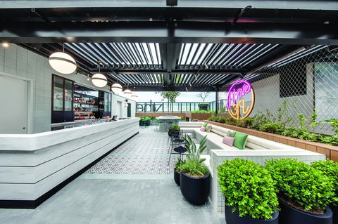 Vibe Hotel Sydney Darling Harbour - Holiday Find 9
