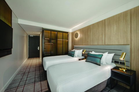 Vibe Hotel Sydney Darling Harbour - Holiday Find 13