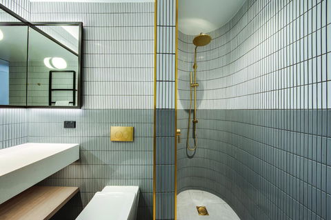 Vibe Hotel Sydney Darling Harbour - Holiday Find 2