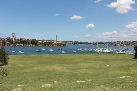 Elegant Family Home Close To Harbour And Views - Holiday Find 13