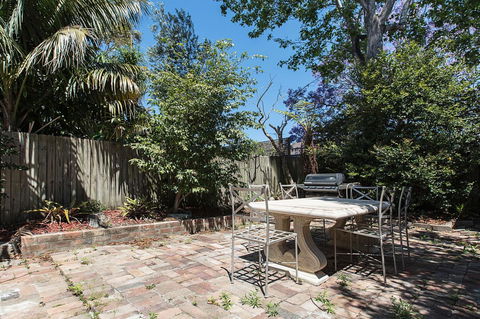 Elegant Family Home Close To Harbour And Views - Holiday Find 14