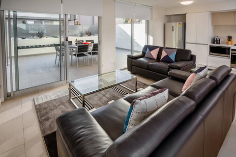 Hamilton Executive Apartments - Holiday Find 23