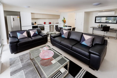 Hamilton Executive Apartments - Holiday Find 35
