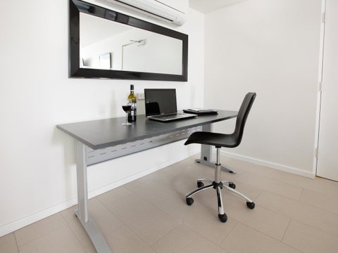 Hamilton Executive Apartments - Holiday Find 34