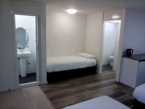 Appin Village Motel - Holiday Find 15