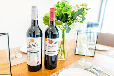 Near Train Station, New 2 BR Apt/free Parking - Holiday Find 9