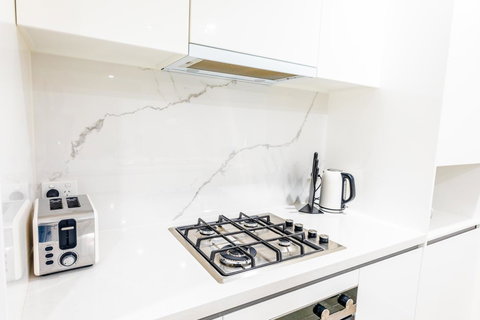 Near Train Station, New 2 BR Apt/free Parking - Holiday Find 13