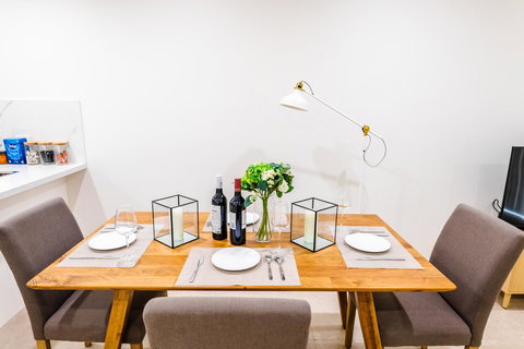 Near Train Station, New 2 BR Apt/free Parking - Holiday Find 1