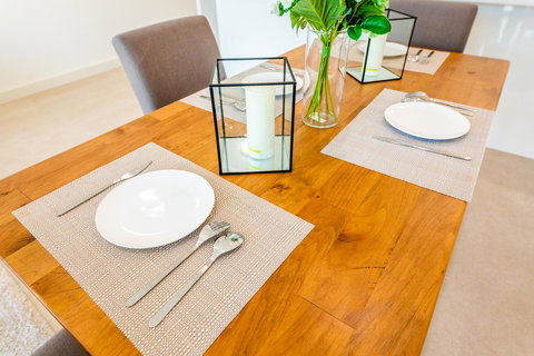 Near Train Station, New 2 BR Apt/free Parking - Holiday Find 6