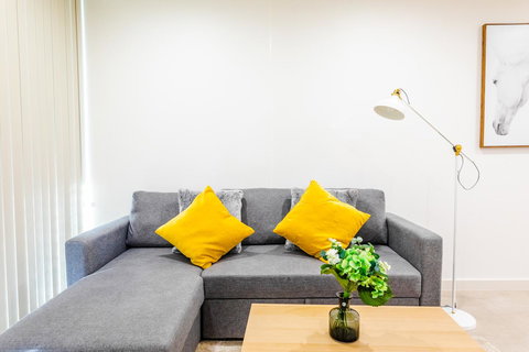 Near Train Station, New 2 BR Apt/free Parking - Holiday Find 17