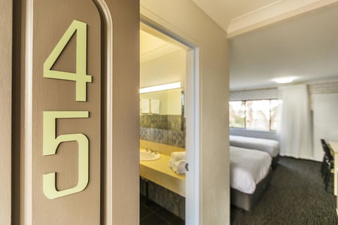 Boomerang Hotel - Holiday Find 31
