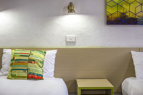 Boomerang Hotel - Holiday Find 16