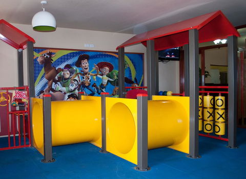 Boomerang Hotel - Holiday Find 8