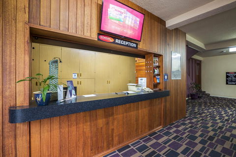 Boomerang Hotel - Holiday Find 9