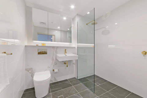 Stylish And Neat Two Bed Apartment In Wentworth Point - Holiday Find 9