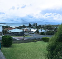 Clareview 8 Korogora Street - Holiday Find