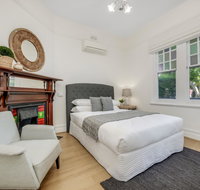 Large terrace in Sydneys lower North Shore - Holiday Find