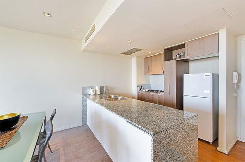 Wyndel Apartments North Sydney - Harbour Watch - Holiday Find 7