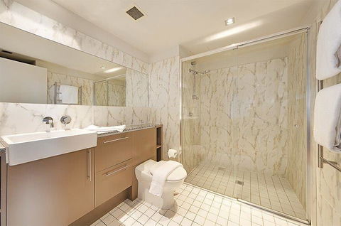 Wyndel Apartments North Sydney - Harbour Watch - Holiday Find 5