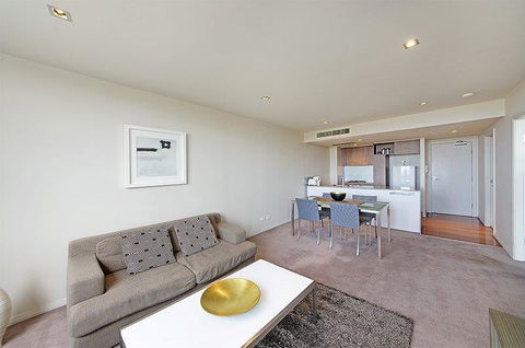 Wyndel Apartments North Sydney - Harbour Watch - Holiday Find 1