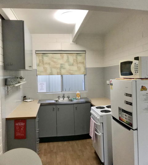 Kon Tiki Apartments - Holiday Find 12
